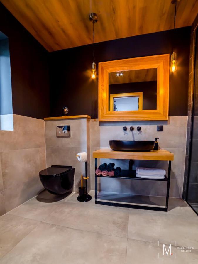 Apartamenty โควารี ภายนอก รูปภาพ